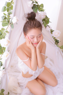 春色无边女儿国